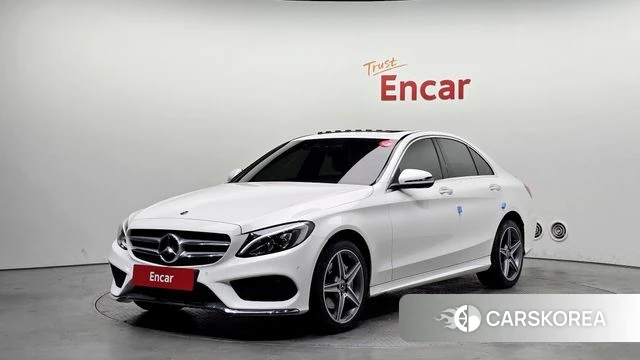 Mercedes-Benz C-Class W205 2018 Белый из Кореи