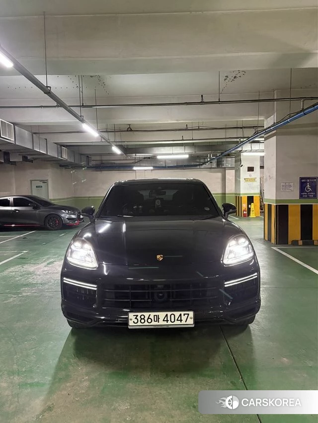 Porsche Cayenne (PO536) 2019 Черный из Кореи