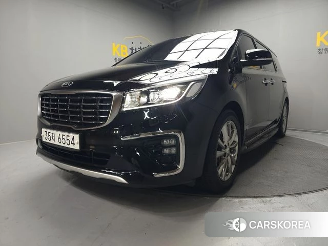Kia The New Carnival 2018 Черный из Кореи