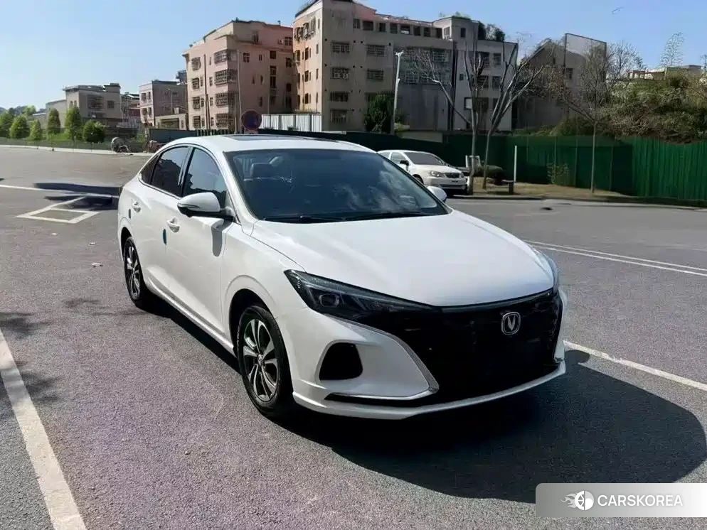 Chang'an Yidong 2021 Белый из Китая