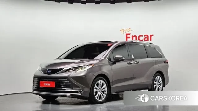 Toyota Sienna 4th Generation 2022 Серый из Кореи