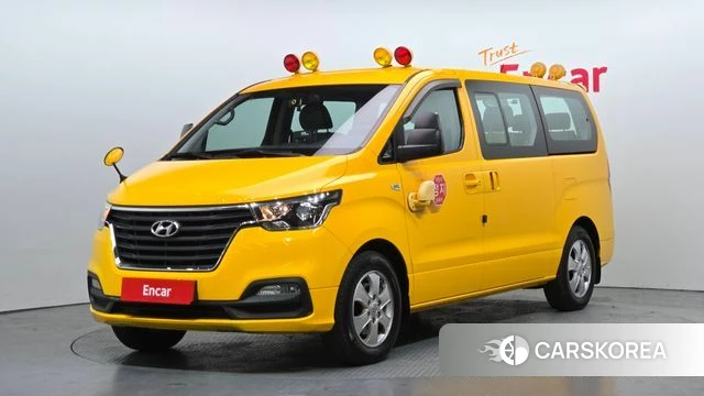 Hyundai The New Grand Starex 2018 Желтый из Кореи