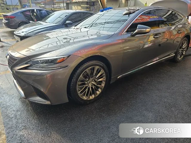 Lexus LS500h 5th generation 2018 Песочный из Кореи