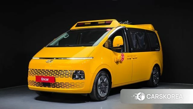 Hyundai Staria 2023 Желтый из Кореи