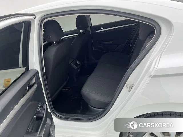 Volkswagen Bora 2022 Белый из Китая