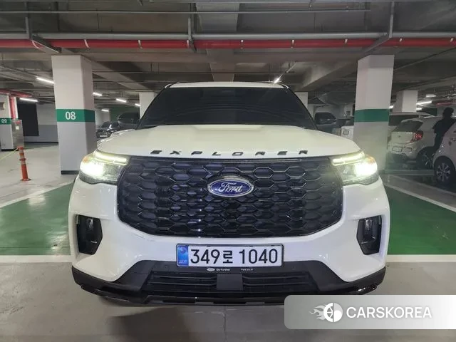 Ford Explorer 6th Generation 2025 Белый из Кореи