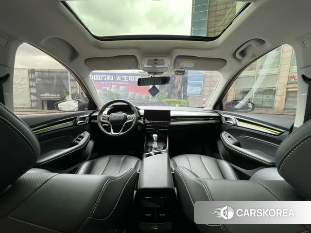 Roewe i5 2023 Темно-серый из Китая
