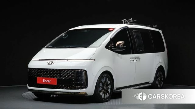 Hyundai Staria 2022 Белый из Кореи