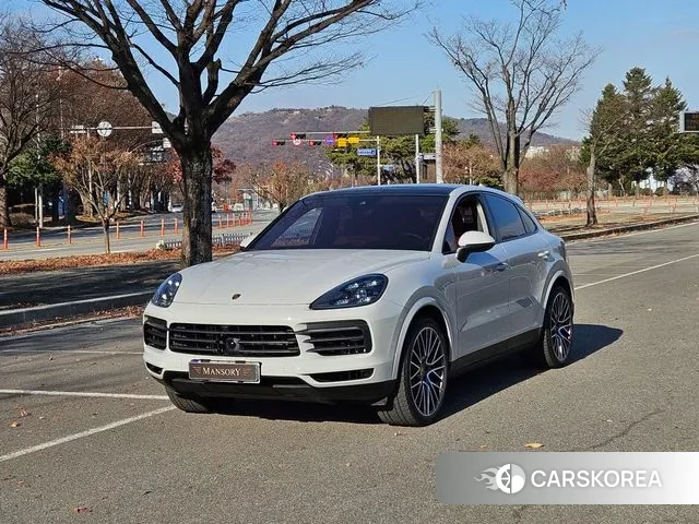 Porsche Cayenne (PO536) 2022 Жемчужный цвет из Кореи