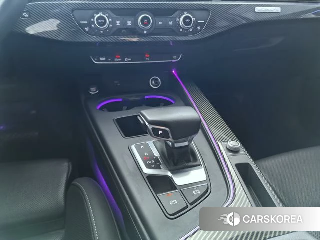 Audi A4L 2024 Белый из Китая