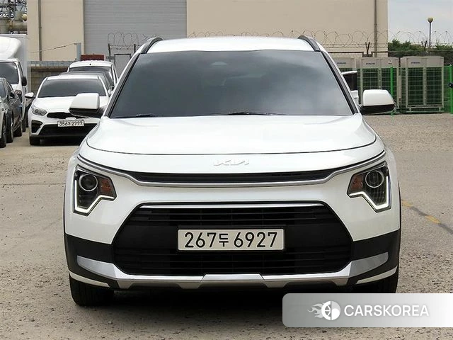 Kia Di Ol Nu Niro 2022 Белый из Кореи