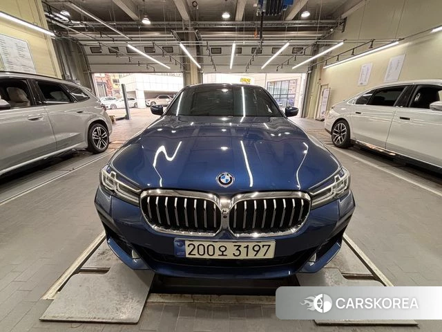 BMW 5 Series (G30) 2021 Синий из Кореи