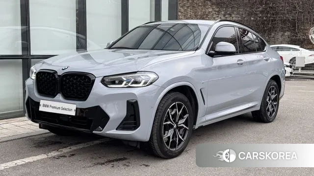 BMW X4 (G02) 2023 Небесно-голубой из Кореи
