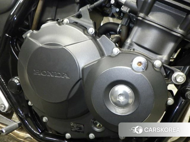 Engine photo