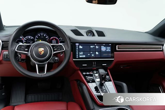 Porsche Cayenne E-Hybrid 2020 Белый из Китая