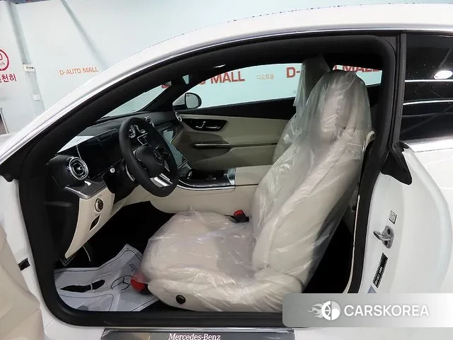 Mercedes-Benz CLE-Class C236 2025 Белый из Кореи