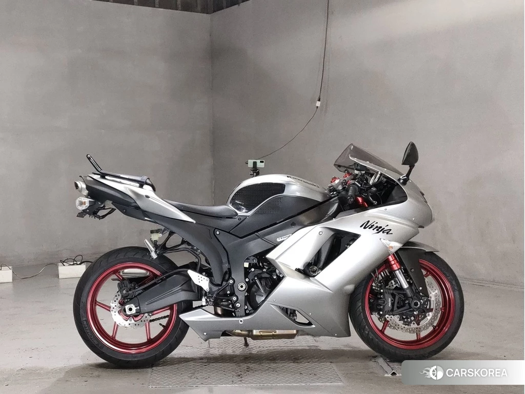 Проданный Kawasaki ZX-6R NINJA 2013 из Японии, фото 2