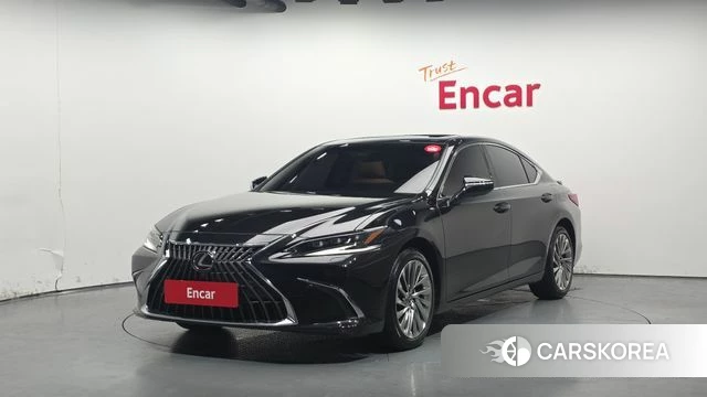 Lexus ES300h 7th generation 2023 Серый из Кореи