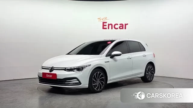 Volkswagen Golf 8th Generation 2022 Белый из Кореи