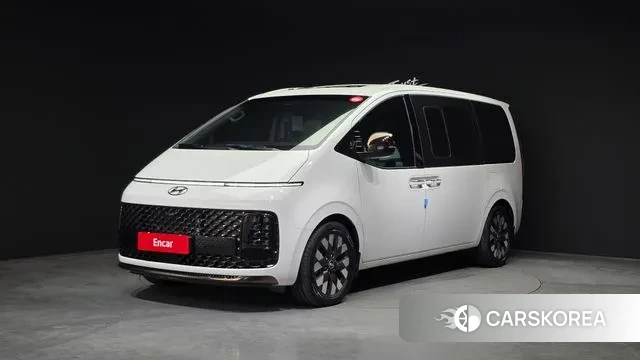 Hyundai Staria 2023 Белый из Кореи