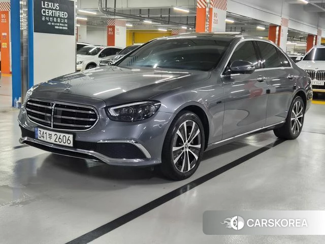 Mercedes-Benz E-Class W213 2021 Серый из Кореи