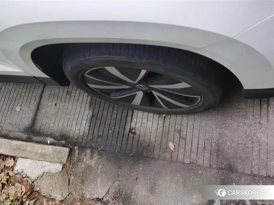 Volkswagen Tharu 2024 Белый из Китая