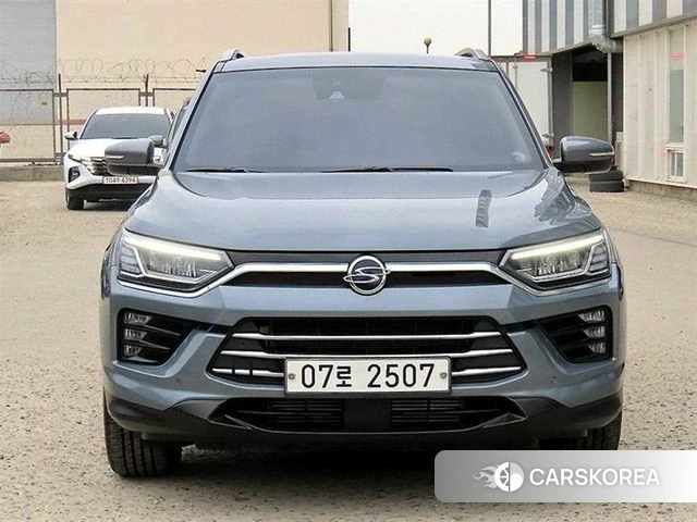 Ssangyong Beautiful Korando 2019 Серый из Кореи
