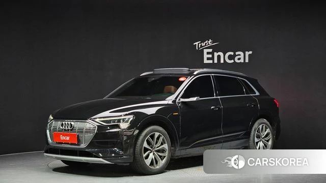 Audi e-Tron 2020 Черный из Кореи
