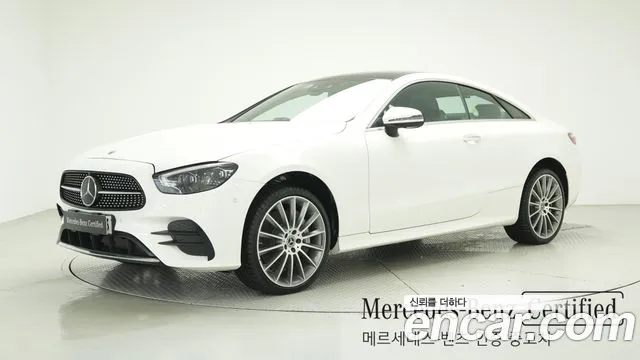 Mercedes-Benz E-Class W213 2023 Белый из Кореи