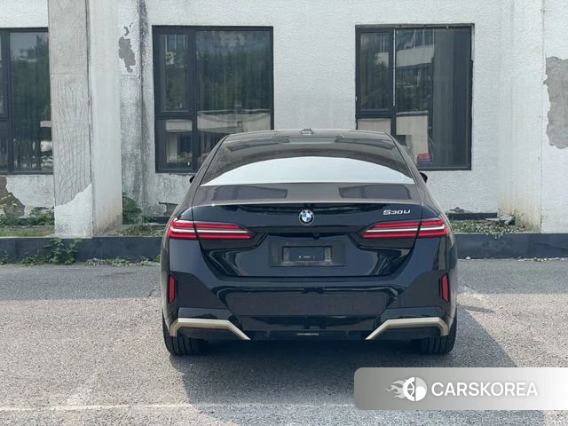 BMW 5 series 2024 Черный из Китая