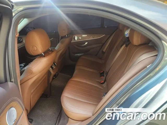 Mercedes-Benz E-Class W213 2018 Серый из Кореи