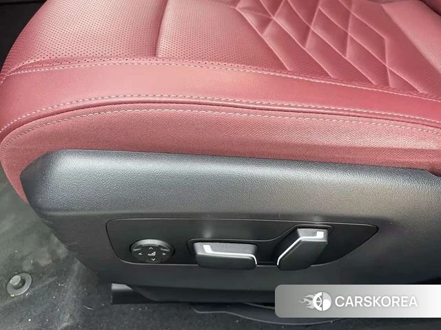 BMW 5 series 2025 Черный из Китая