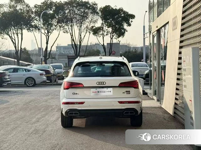 Audi Q5L 2024 Белый из Китая