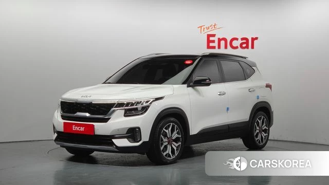 Kia Seltos 2022 Белый из Кореи