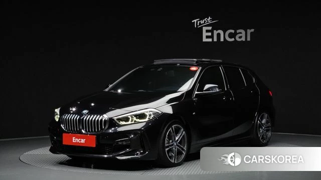 BMW 1 Series (F40) 2022 Черный из Кореи