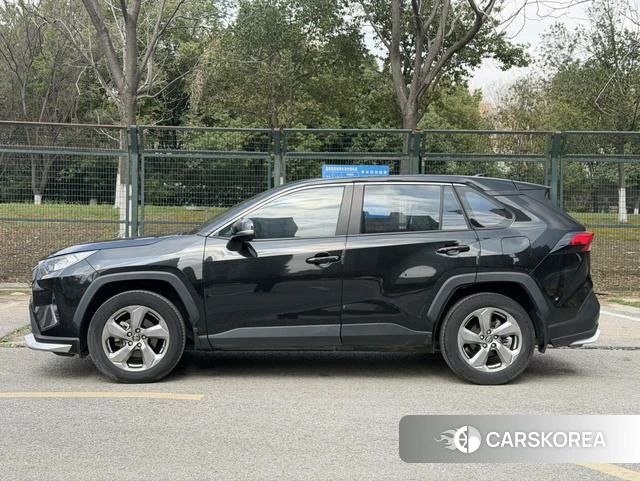 Toyota RAV4 Rongfang 2022 Черный из Китая