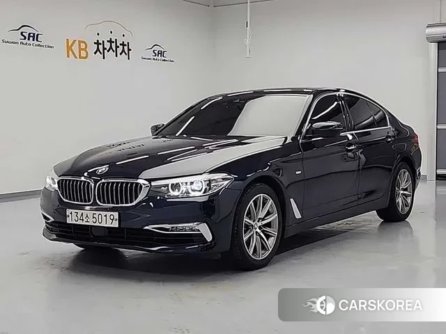 BMW 5 Series (G30) 2018 Синий из Кореи