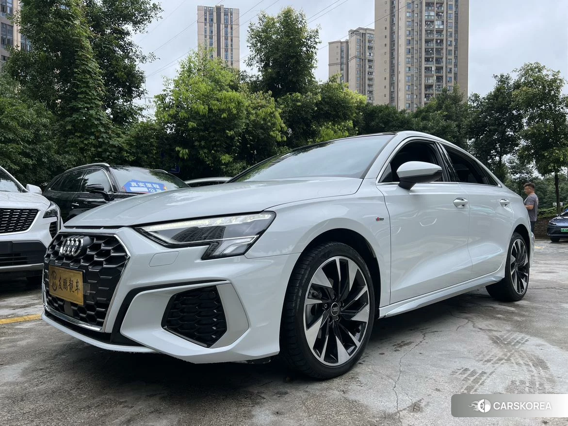 Audi A3 2021 Белый из Китая