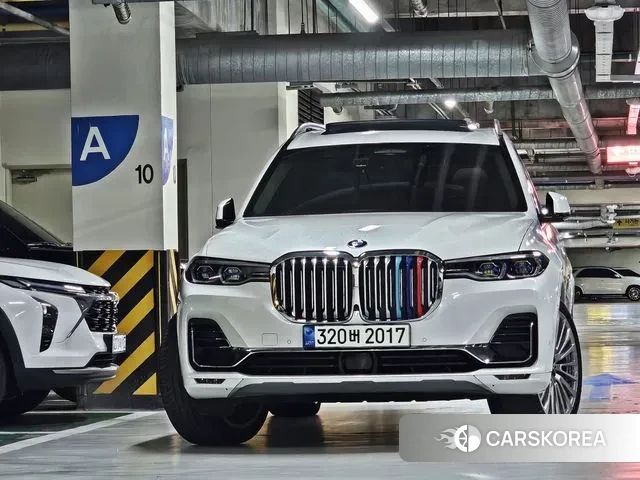 BMW X7 (G07) 2021 Белый из Кореи