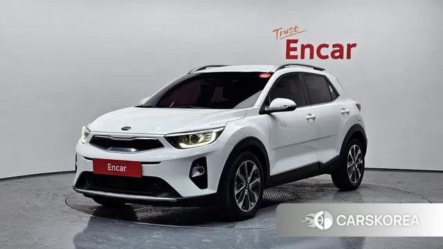 Kia Stonic 2018 Белый из Кореи