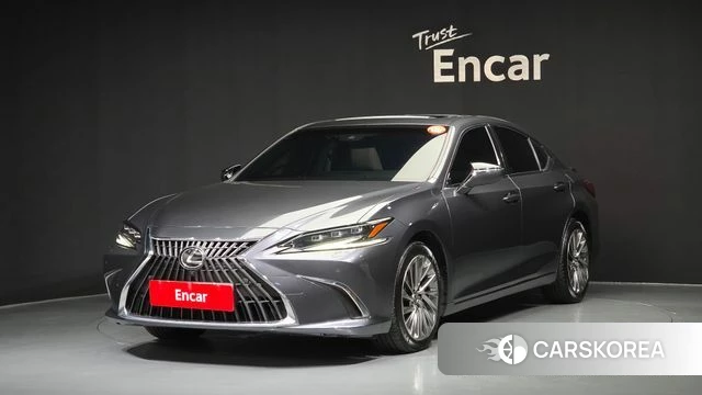 Lexus ES300h 7th generation 2023 Серый из Кореи
