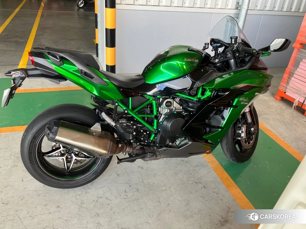 Проданный Kawasaki NINJA H2 SX SE 2022 из Японии, фото 2