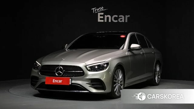 Mercedes-Benz E-Class W213 2022 Песочный из Кореи