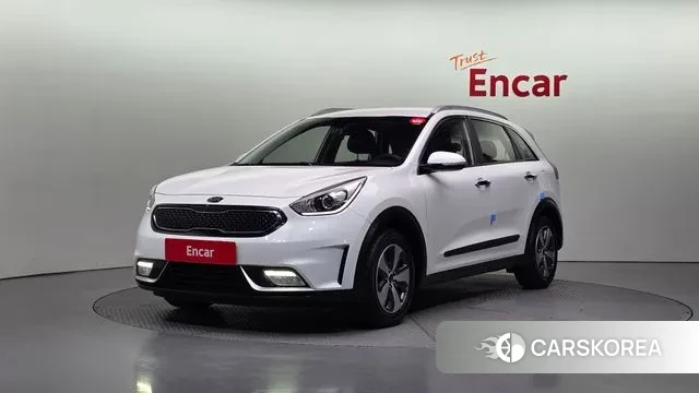 Kia Niro 2018 Белый из Кореи