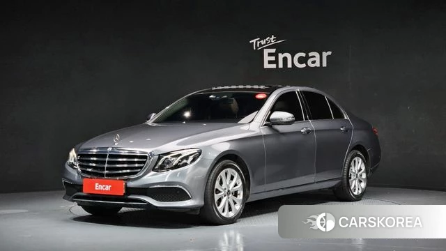 Mercedes-Benz E-Class W213 2018 Серый из Кореи