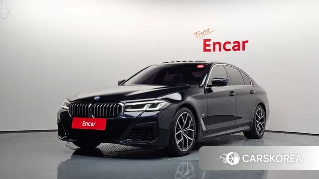 BMW 5 Series (G30) 2021 Черный из Кореи