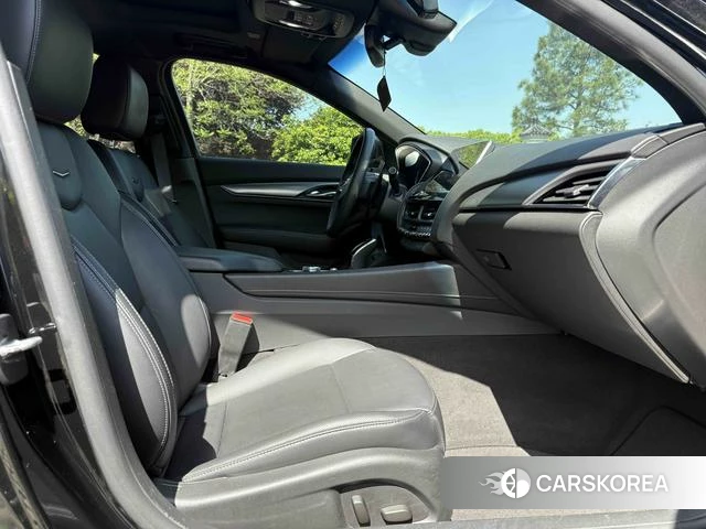 Cadillac CT5 2022 Черный из Китая
