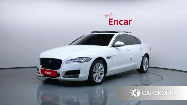 Jaguar XF (X260) 2018 Белый из Кореи