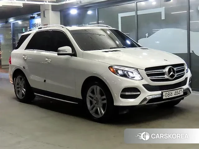 Mercedes-Benz GLE - Class W166 2018 Белый из Кореи