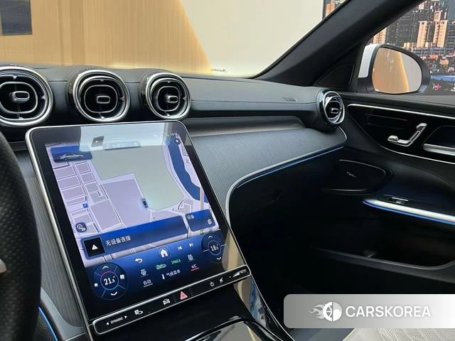 Mercedes-Benz Class C 2023 Белый из Китая